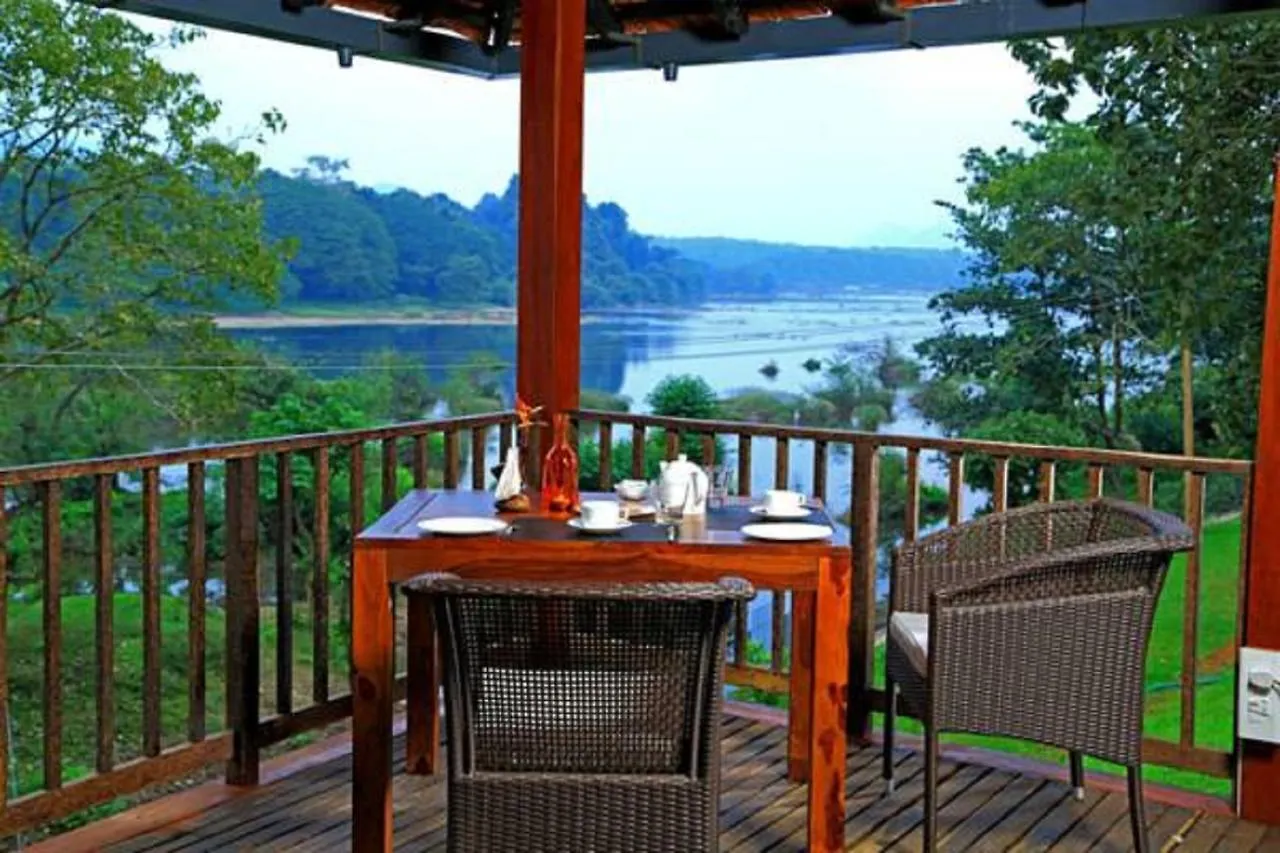 Whispering Waters Cochin Hotel Kochi 3*,  India